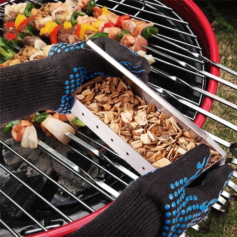 Premium Gas Grill Wood Chip Smoker Box